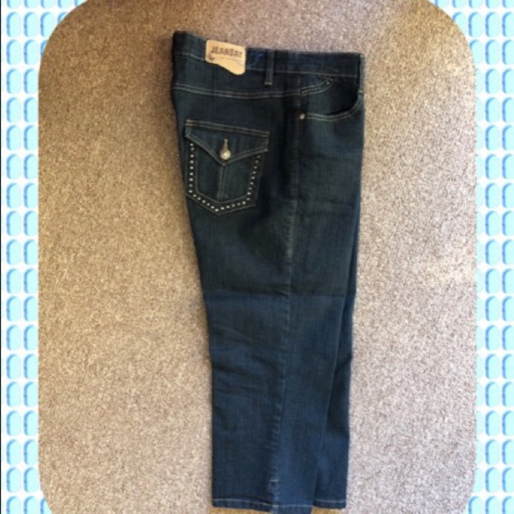 Women’s Ankle Cropped Jeans